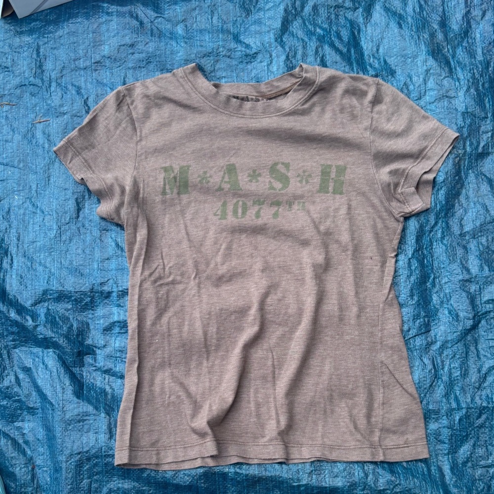 Source Unknown Gray and Green Short Sleeve Tees